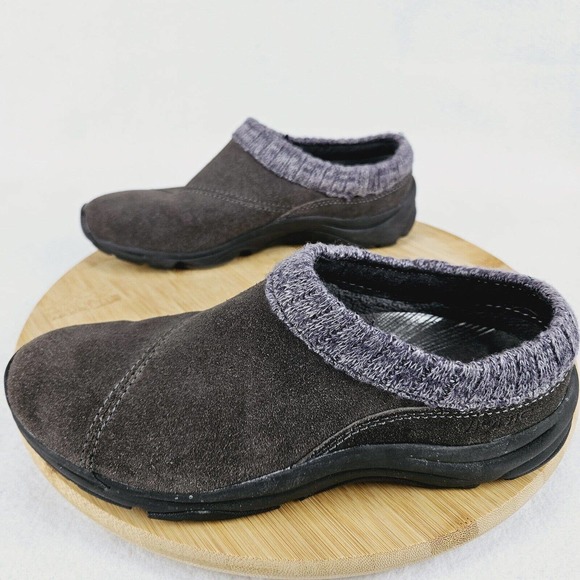Vionic Arbor Clogs Sz 7 Gray Water Resistant Suede Slip On Knit Collar Comfort - Picture 5 of 10